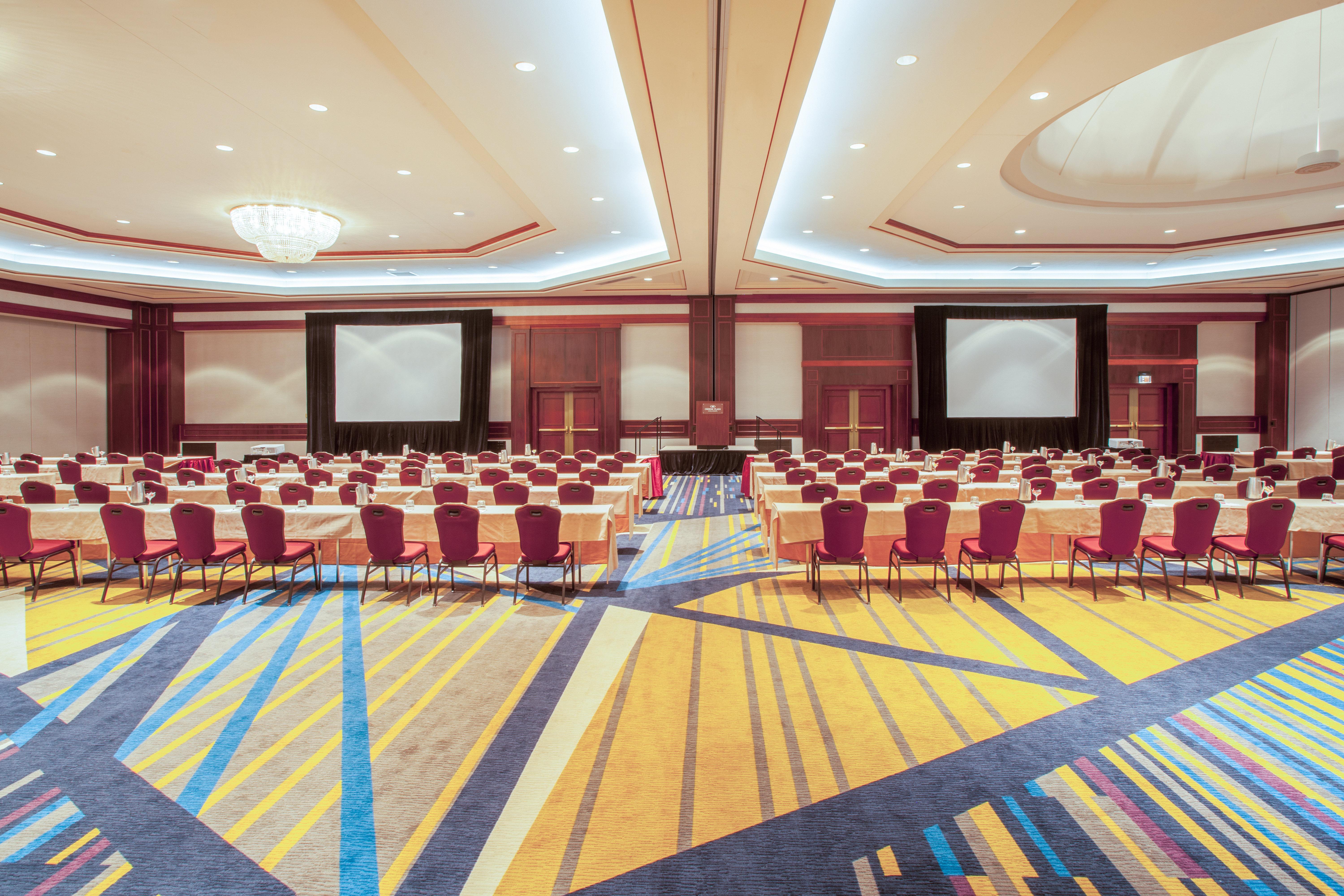 Crowne Plaza Springfield Convention Center By Ihg Hotel Exterior photo