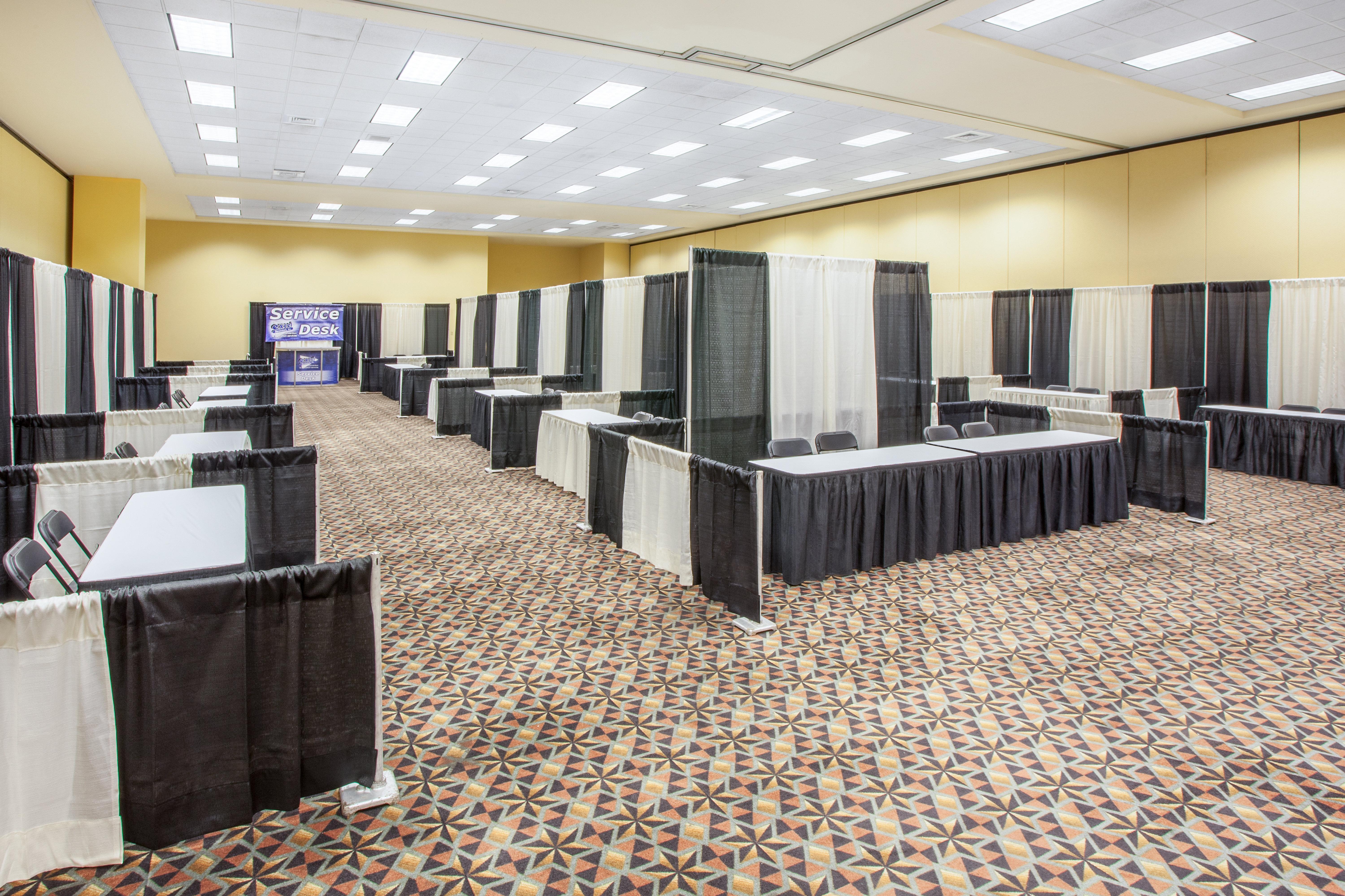 Crowne Plaza Springfield Convention Center By Ihg Hotel Exterior photo